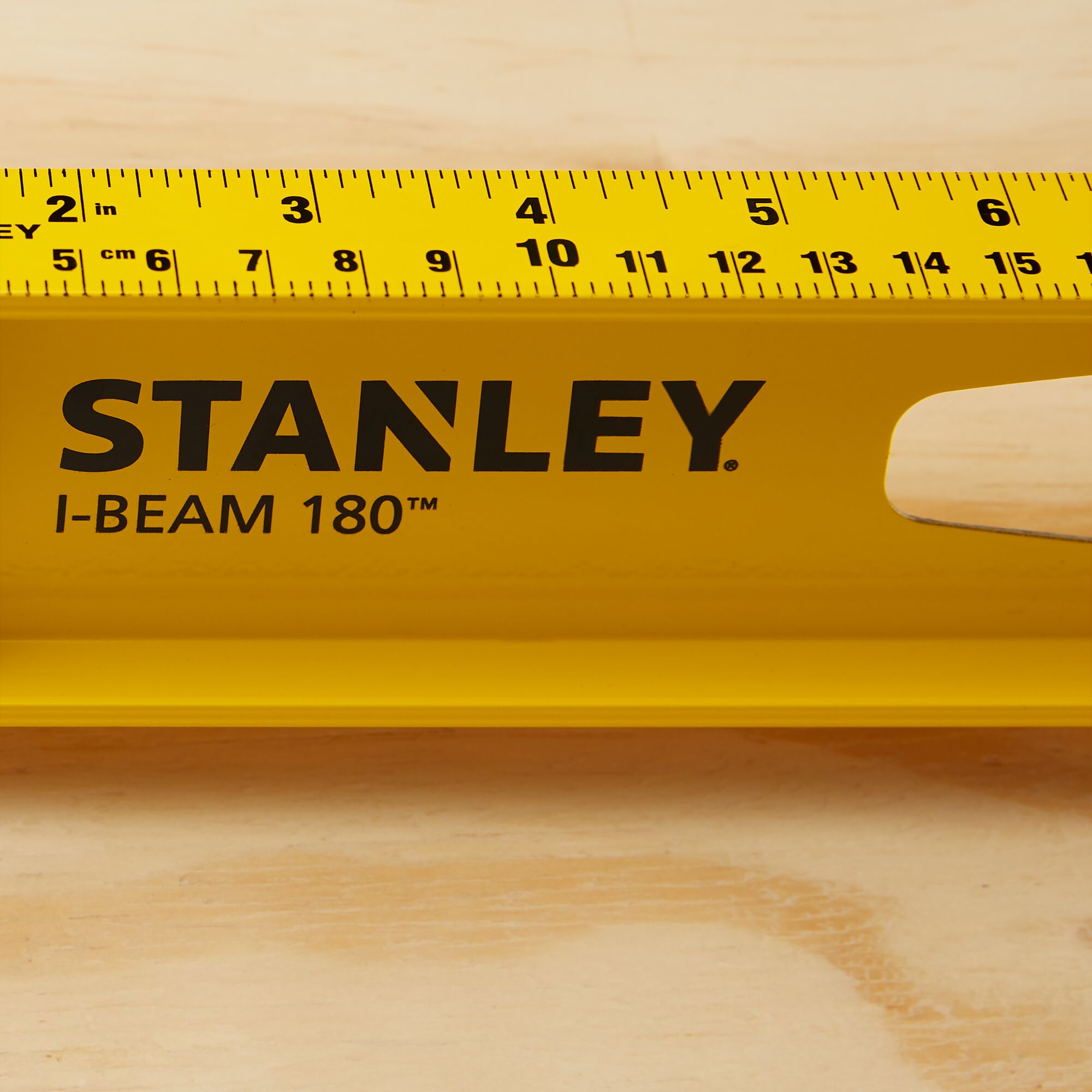 24 in 180° I-Beam Level | STANLEY